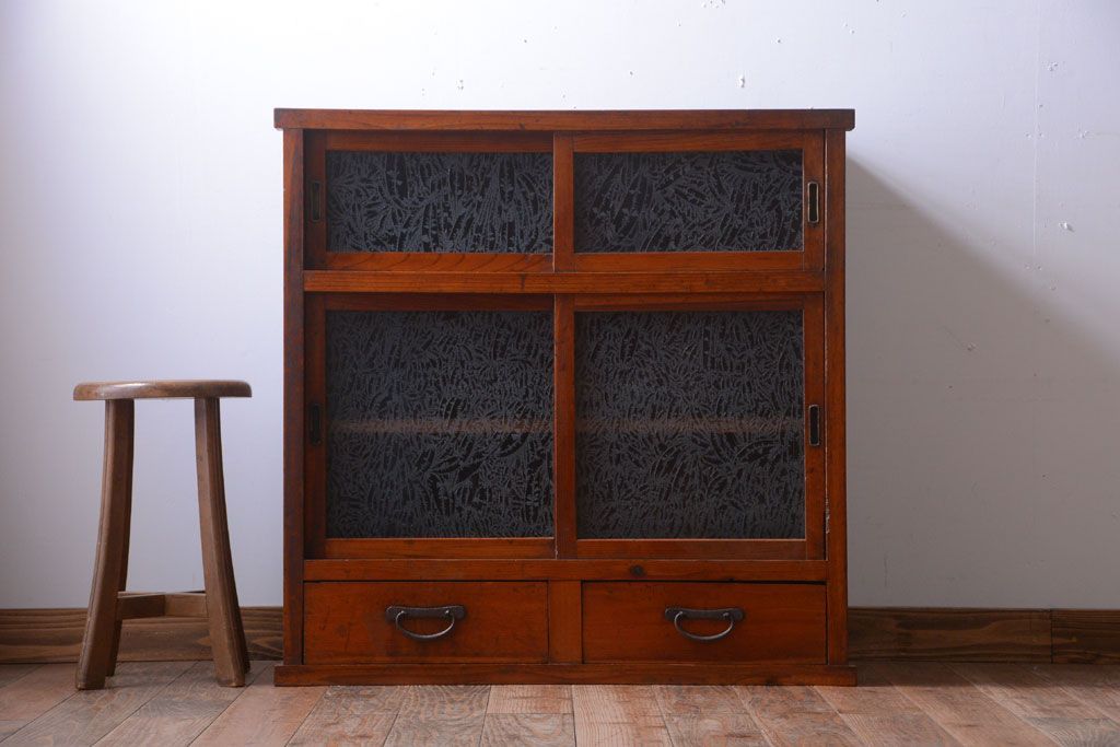 レトロ家具　昭和レトロ　結霜ガラス入りアンティーク収納棚