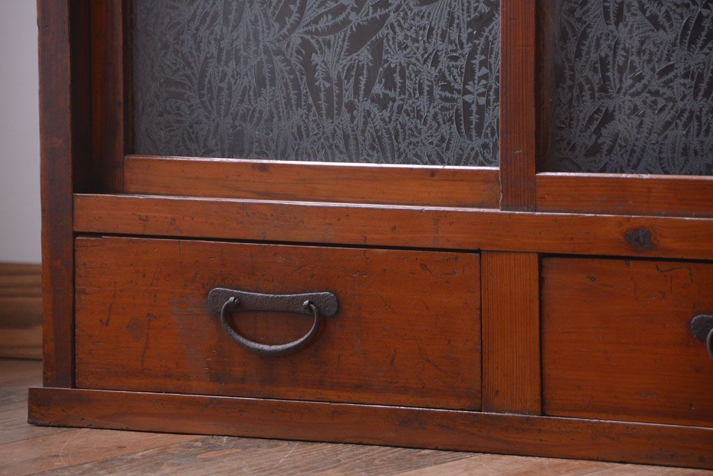 レトロ家具　昭和レトロ　結霜ガラス入りアンティーク収納棚