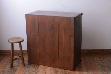 レトロ家具　昭和レトロ　結霜ガラス入りアンティーク収納棚