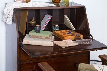アンティーク家具　イギリスアンティーク　アールデコ様式の優雅なライティングビューロー