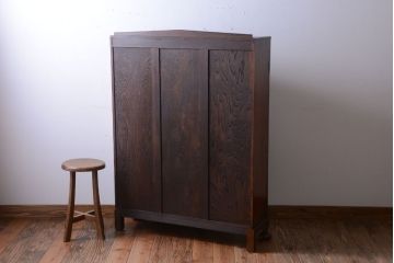 アンティーク家具　イギリスアンティーク　オーク材のペンタゴンブックケース