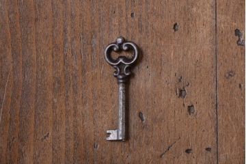 アンティーク家具　イギリスアンティーク　オーク材のペンタゴンブックケース