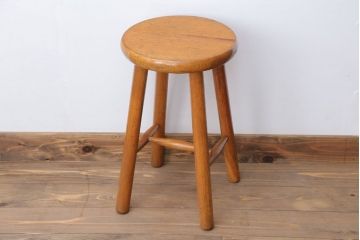 ヴィンテージ家具　ビンテージ　パイン材の小さな丸スツール(1)