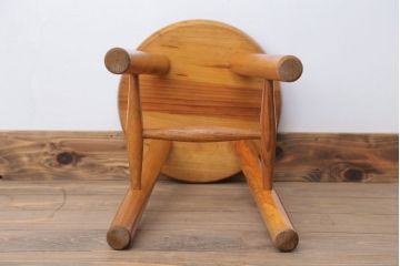 ヴィンテージ家具　ビンテージ　パイン材の小さな丸スツール(1)
