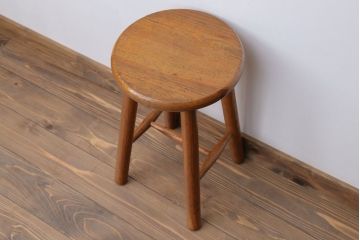 ヴィンテージ家具　ビンテージ　パイン材の小さな丸スツール(2)
