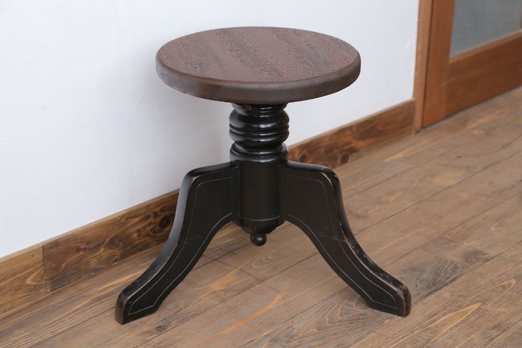 アンティーク家具　アンティーク　古い木製のおしゃれな回転スツール