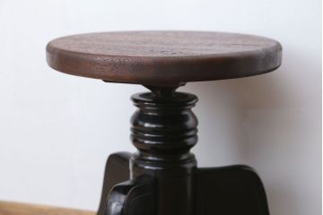 アンティーク家具　アンティーク　古い木製のおしゃれな回転スツール