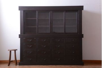 アンティーク家具　六尺　古民具・骨董　4枚引き戸の高級重ね収納棚(水屋箪笥)