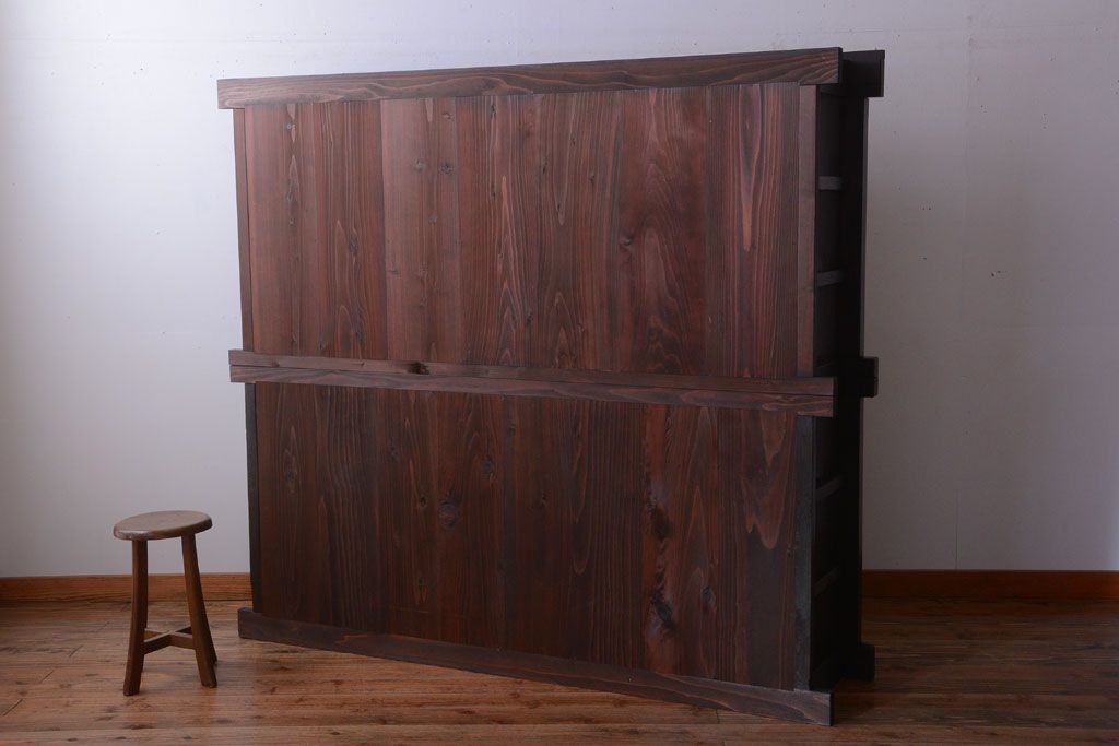 アンティーク家具　六尺　古民具・骨董　4枚引き戸の高級重ね収納棚(水屋箪笥)