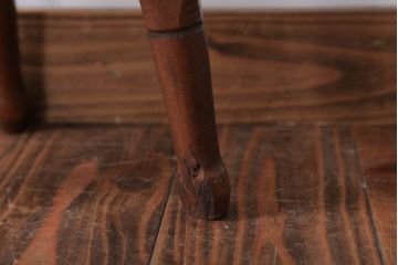 アンティーク家具　アンティーク　脚のデザインがおしゃれなクッション座面スツール