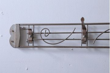 アンティーク雑貨　昭和レトロ　古いアイアンのおしゃれなウォールフック