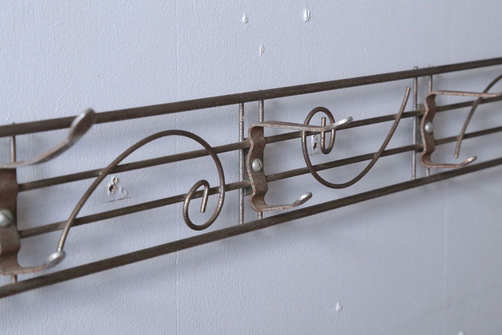 アンティーク雑貨　昭和レトロ　古いアイアンのおしゃれなウォールフック