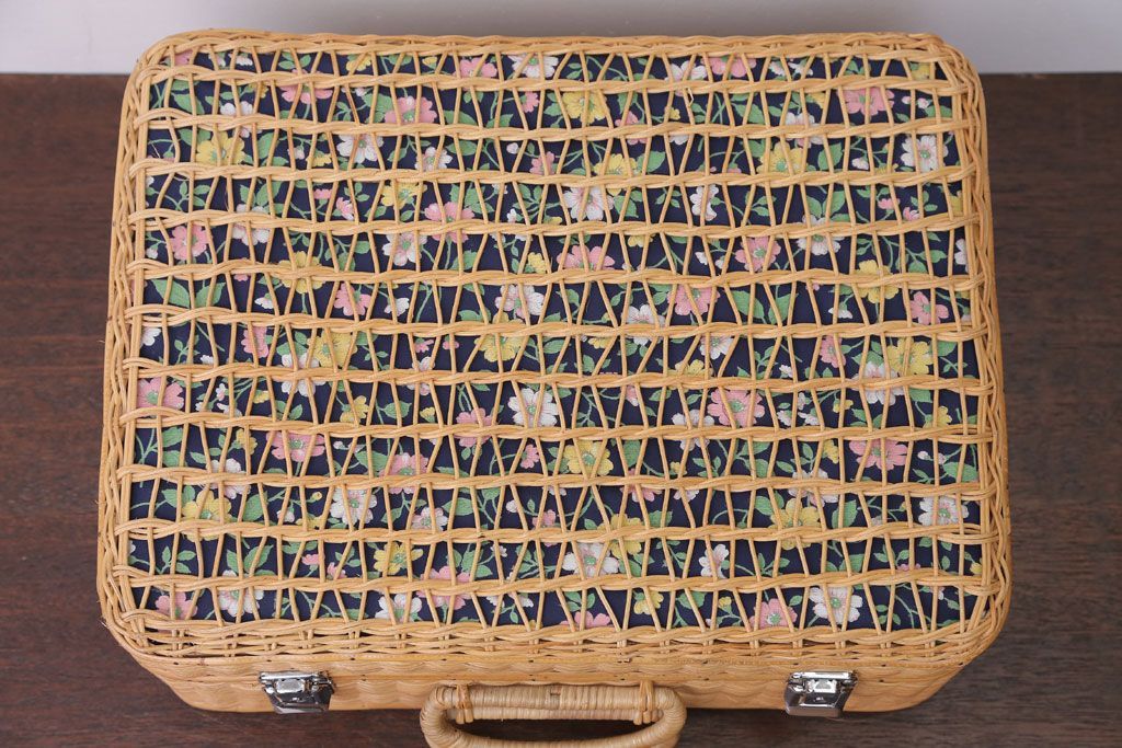 アンティーク雑貨　アンティーク　レトロな花柄がかわいいバスケット