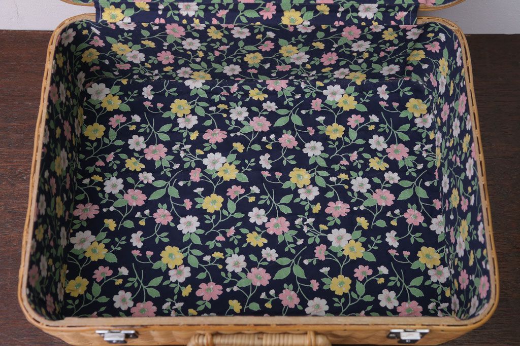 アンティーク雑貨　アンティーク　レトロな花柄がかわいいバスケット