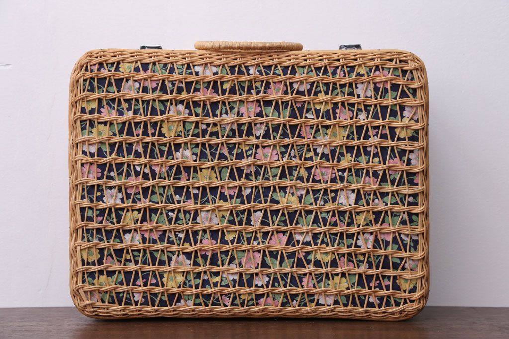 アンティーク雑貨　アンティーク　レトロな花柄がかわいいバスケット