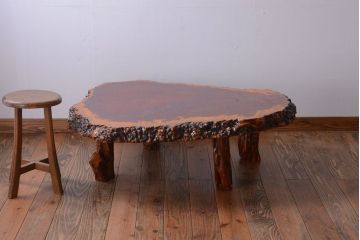 アンティーク家具　古民具・骨董　葡萄杢・鳥眼杢が美しい!高級花梨無垢材の輪切り座卓(テーブル瘤杢、カリン材)