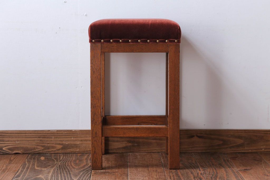 レトロ家具　和製アンティーク　古い木のレトロなクッション座面角スツール