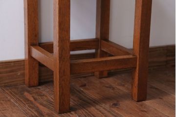 レトロ家具　和製アンティーク　古い木のレトロなクッション座面角スツール