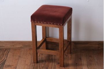 レトロ家具　和製アンティーク　古い木のレトロなクッション座面角スツール