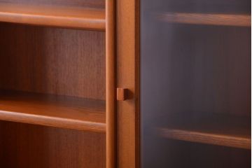 ヴィンテージ家具　北欧ビンテージ　おしゃれで大きなカップボード(サイドボード・ハイボード・キャビネット)