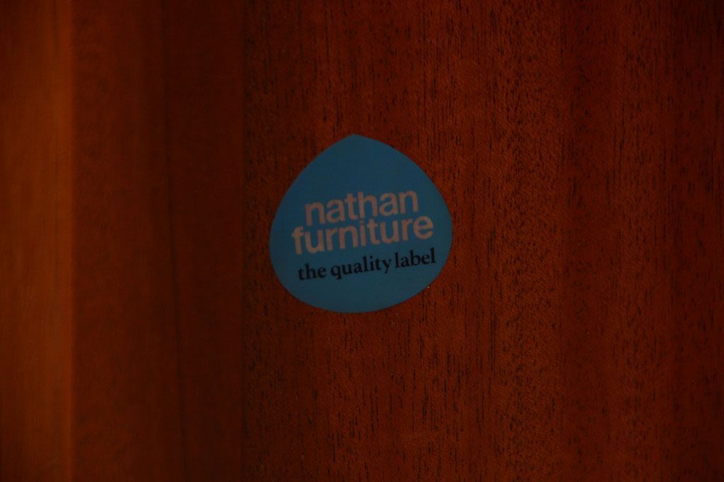 ヴィンテージ家具　北欧ビンテージ　おしゃれで大きなカップボード(サイドボード・ハイボード・キャビネット)