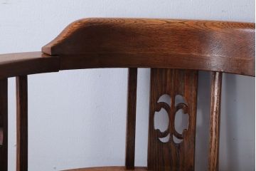 アンティーク家具　和製アンティーク　アーム付きのシックな回転椅子(2)