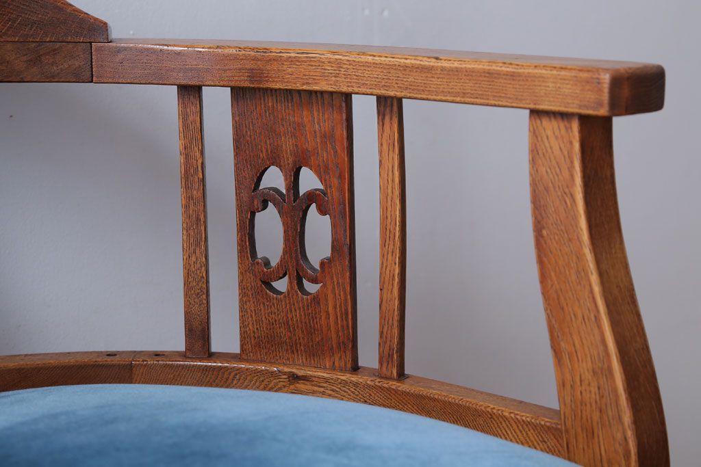 アンティーク家具　和製アンティーク　アーム付きのシックな回転椅子(2)