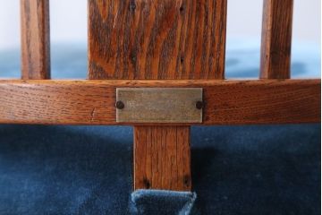 アンティーク家具　和製アンティーク　アーム付きのシックな回転椅子(2)