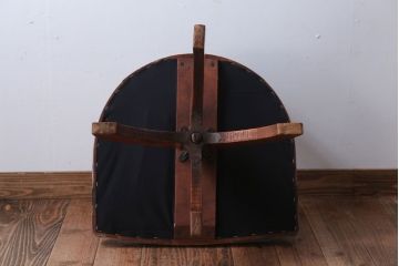 アンティーク家具　和製アンティーク　アーム付きのシックな回転椅子(2)