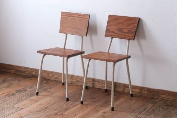 アンティーク家具　アンティーク　小振りなペイントアイアンレッグチェア2脚セット