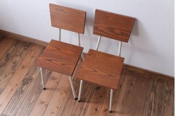 アンティーク家具　アンティーク　小振りなペイントアイアンレッグチェア2脚セット