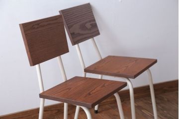 アンティーク家具　アンティーク　小振りなペイントアイアンレッグチェア2脚セット