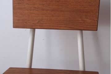 アンティーク家具　アンティーク　小振りなペイントアイアンレッグチェア2脚セット