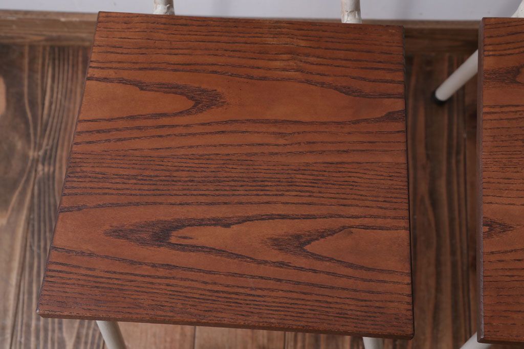 アンティーク家具　アンティーク　小振りなペイントアイアンレッグチェア2脚セット