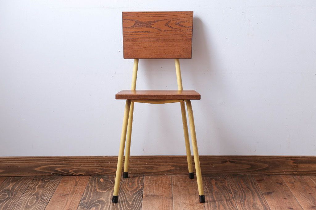 アンティーク家具　アンティーク　小振りなペイントアイアンレッグチェア