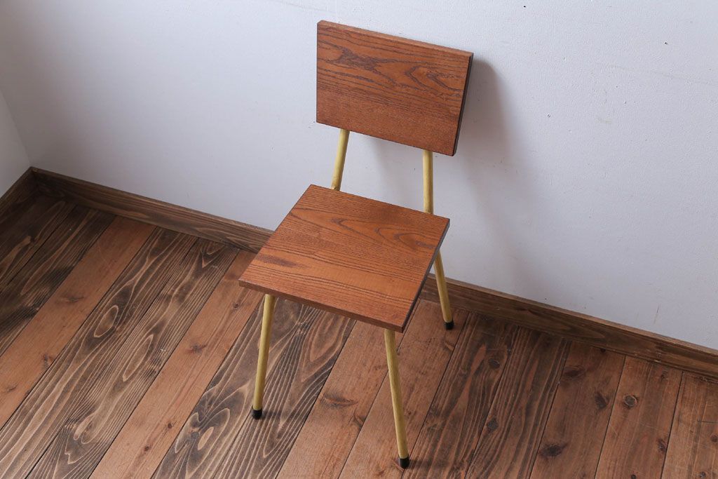 アンティーク家具　アンティーク　小振りなペイントアイアンレッグチェア