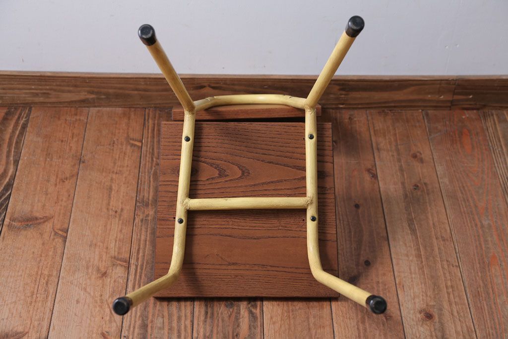 アンティーク家具　アンティーク　小振りなペイントアイアンレッグチェア