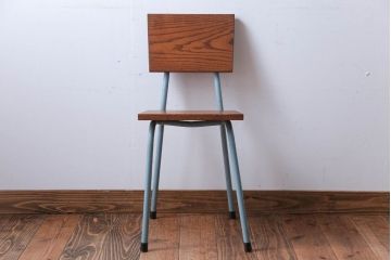 アンティーク家具　アンティーク　小振りなペイントアイアンレッグチェア(2)