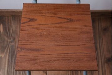 アンティーク家具　アンティーク　小振りなペイントアイアンレッグチェア(2)