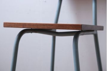 アンティーク家具　アンティーク　小振りなペイントアイアンレッグチェア(2)