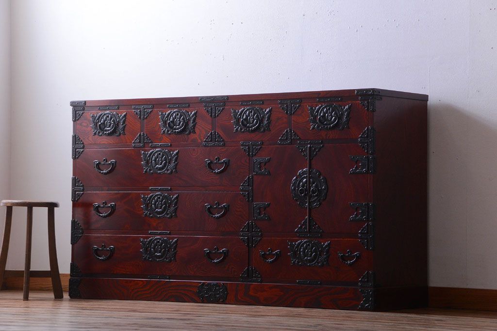 中古　伝統民芸家具 岩谷堂　横型衣装箪笥(和箪笥サイドボード)(定価約60万円)