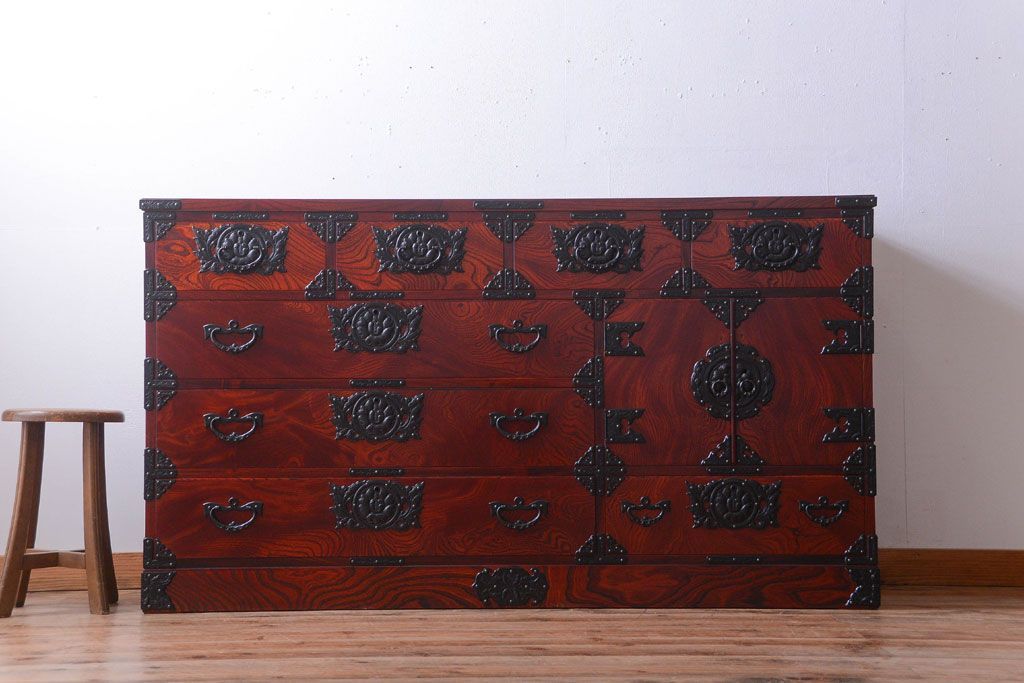 中古　伝統民芸家具 岩谷堂　横型衣装箪笥(和箪笥サイドボード)(定価約60万円)