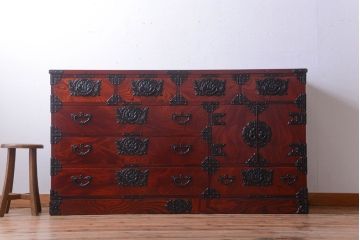 中古　伝統民芸家具 岩谷堂　横型衣装箪笥(和箪笥サイドボード)(定価約60万円)