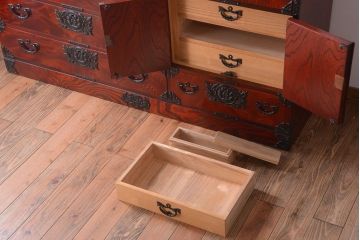 中古　伝統民芸家具 岩谷堂　横型衣装箪笥(和箪笥サイドボード)(定価約60万円)