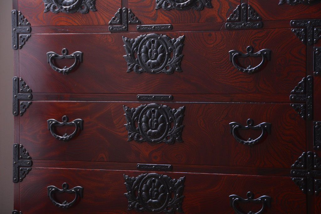 中古　伝統民芸家具 岩谷堂　横型衣装箪笥(和箪笥サイドボード)(定価約60万円)