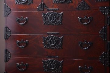 中古　伝統民芸家具 岩谷堂　横型衣装箪笥(和箪笥サイドボード)(定価約60万円)