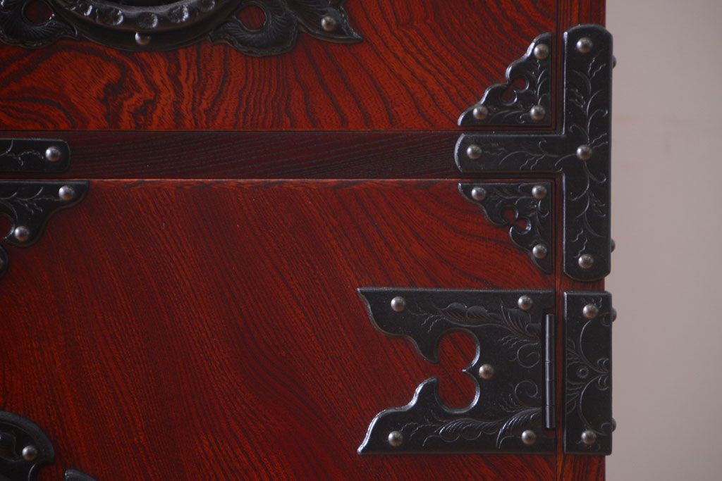 中古　伝統民芸家具 岩谷堂　横型衣装箪笥(和箪笥サイドボード)(定価約60万円)