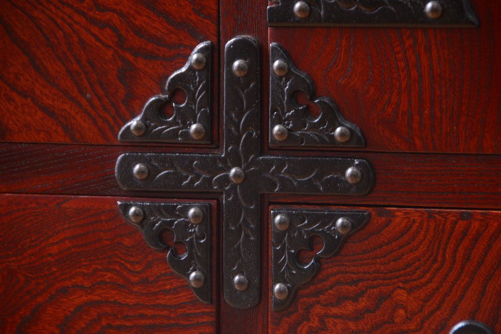 中古　伝統民芸家具 岩谷堂　横型衣装箪笥(和箪笥サイドボード)(定価約60万円)