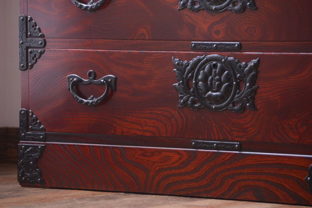 中古　伝統民芸家具 岩谷堂　横型衣装箪笥(和箪笥サイドボード)(定価約60万円)