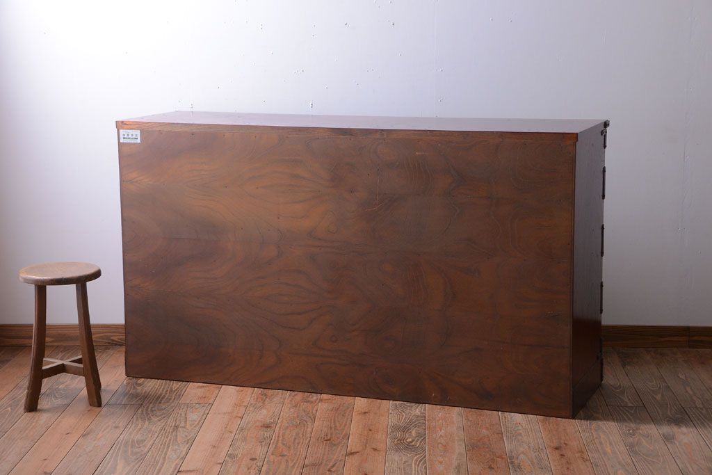 中古　伝統民芸家具 岩谷堂　横型衣装箪笥(和箪笥サイドボード)(定価約60万円)